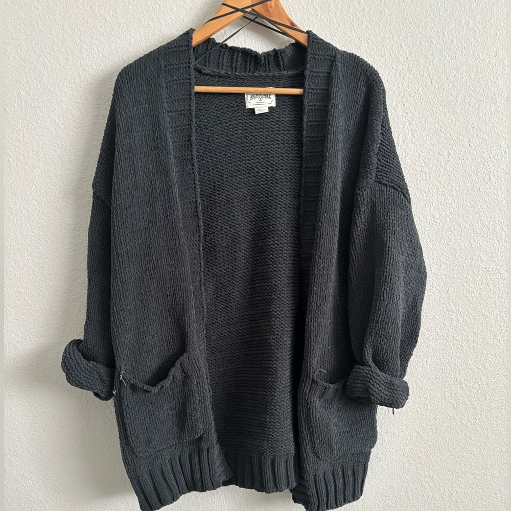 American Eagle chunk knit black cardigan sweater size XS